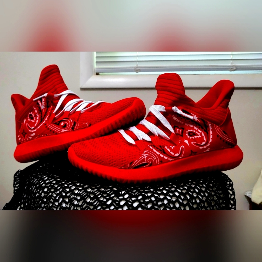 Custom unbranded shoes mens size 7.5 super comfortable never worn